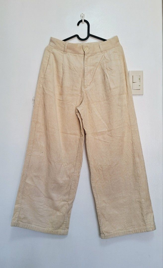 GU Corduroy Pants (Category: Other Bottoms) located in La Trinidad. Submitted by styled.traded (Listing ID 1466245085, Image 1). Description: Size M, W- 28", L - 37" non-stretch, very nice in person.