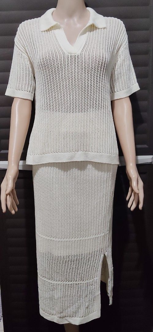 GU Mesh Knit Set (Category: Sets or Coordinates) located in Quezon City. Submitted by khelou (Listing ID 1466247667, Image 3). Description: Fits extra small to small (24-26 waistline) Off white Blouse width 19 inches(xs) Skirt small(24-26 waistline).