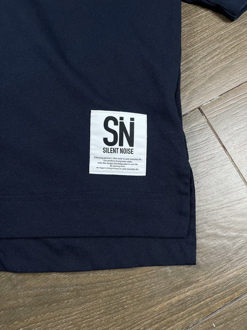 GU x Undercover Silent Noise (Category: Tshirts & Polo Shirts ) located in Bacolod City. Submitted by gabinuks2039771 (Listing ID 1466278455, Image 2). Description: 24x26 Authentic Dm if interested .