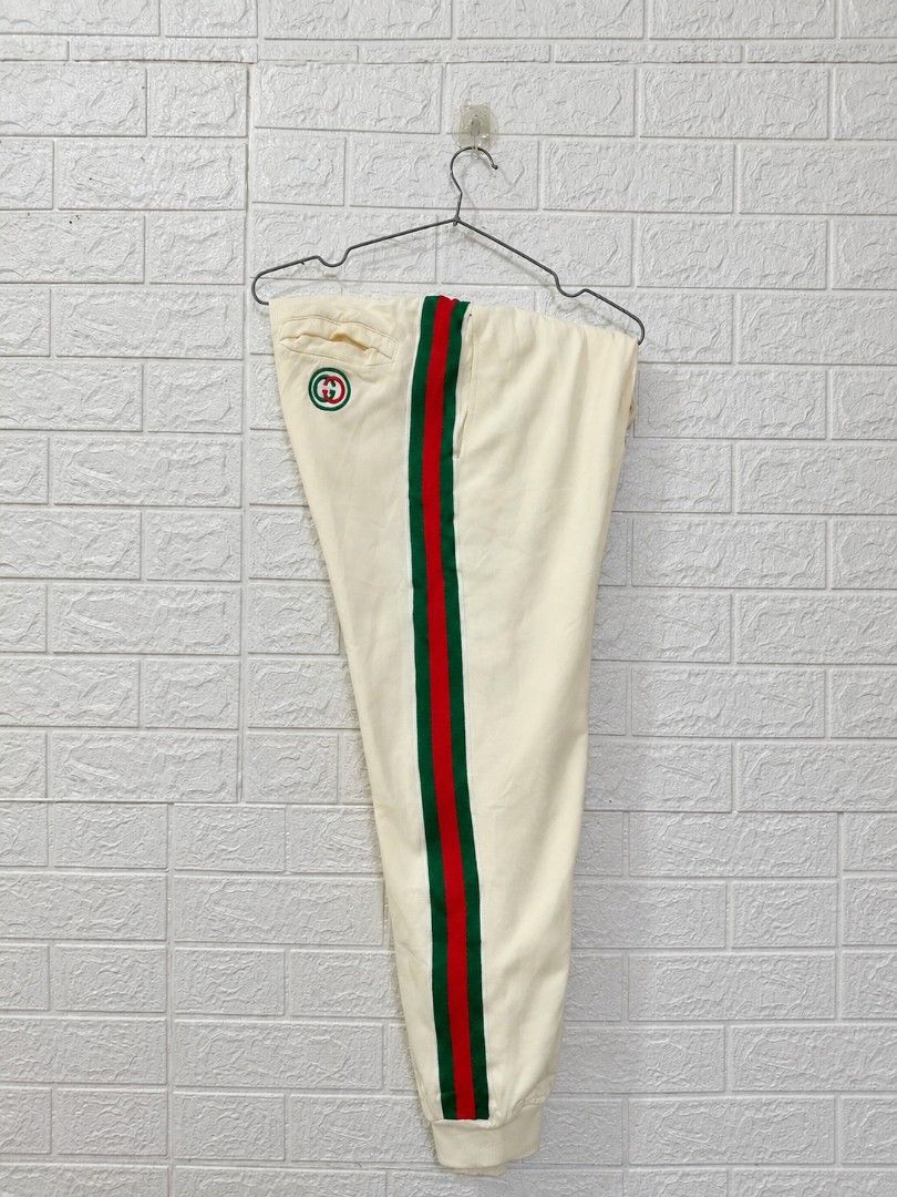 Gucci Jogger (Category: Activewear) located in Quezon City. Submitted by coolture_thriftph (Listing ID 1466302648, Image 1). Description: Gucci Jogger - 10/10 Color rate Good condition -Dimes 28-33width/36 Lenght / 10 legs / openig legs 5 Ship via Jnt open vc for your safety transaction .