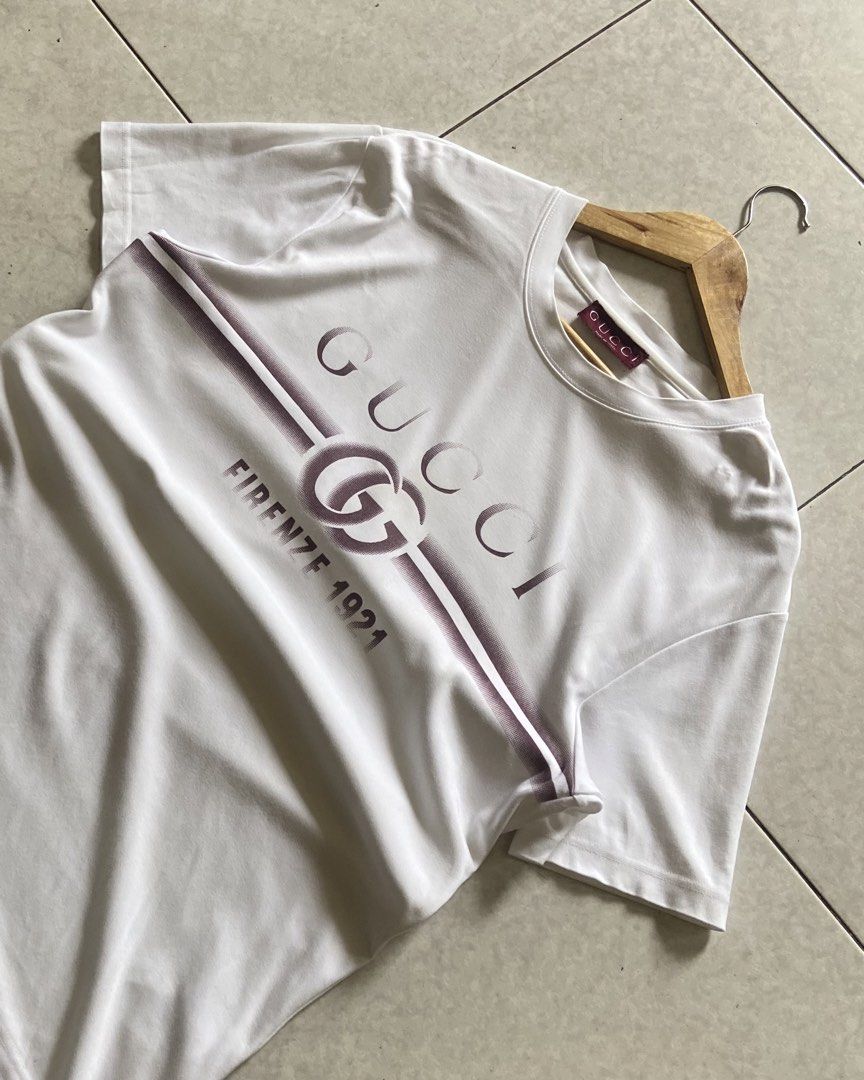 Gucci Shirt (Category: Tshirts & Polo Shirts ) located in Iriga City. Submitted by rewear.ag (Listing ID 1466167206, Image 2). Description: .