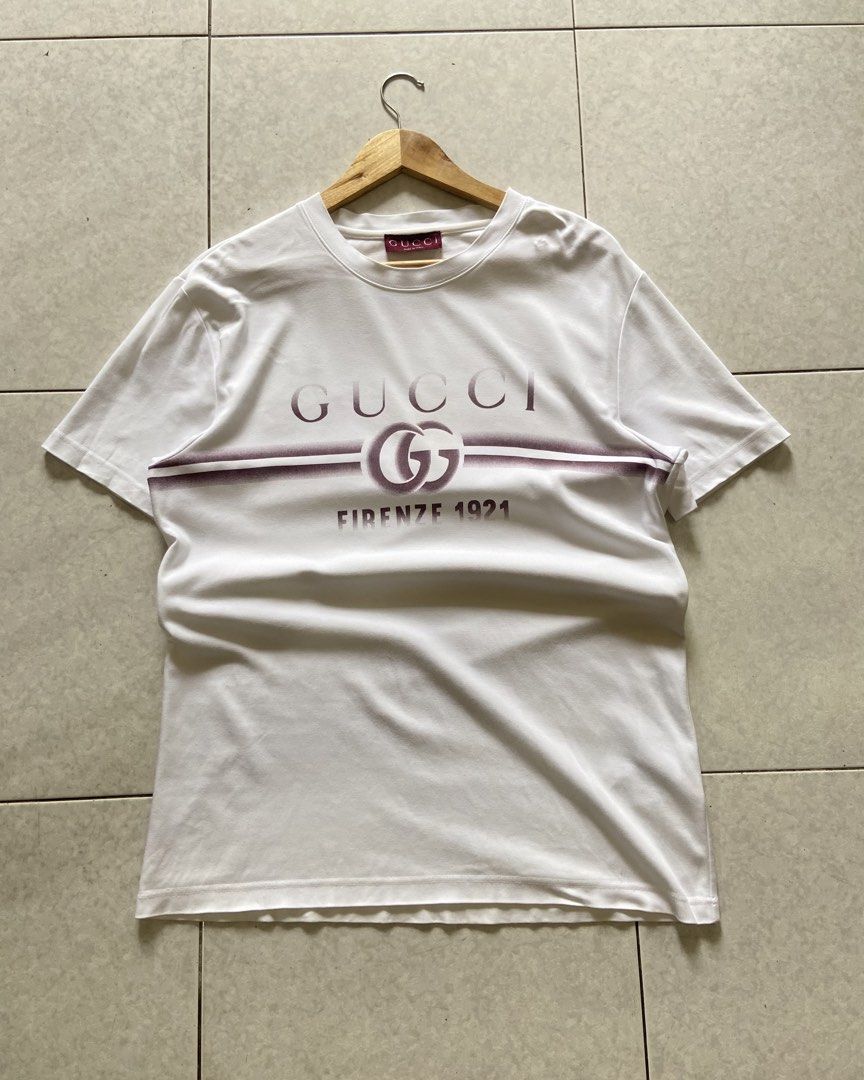 Gucci Shirt (Category: Tshirts & Polo Shirts ) located in Iriga City. Submitted by rewear.ag (Listing ID 1466167206, Image 1). Description: .