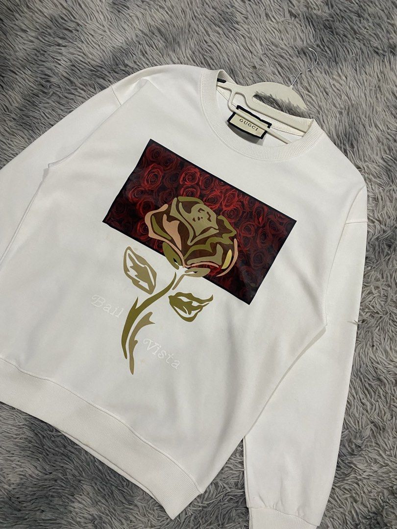 Gucci Sweater (Category: Coats, Jackets and Outerwear) located in Manila. Submitted by kurtmnla (Listing ID 1466305544, Image 2). Description: Gucci Sweater -Size M FIT / Unisex -Condition 9.5/10 -Dimes 20x25 -issue Minimal Dirt Quezon city.
