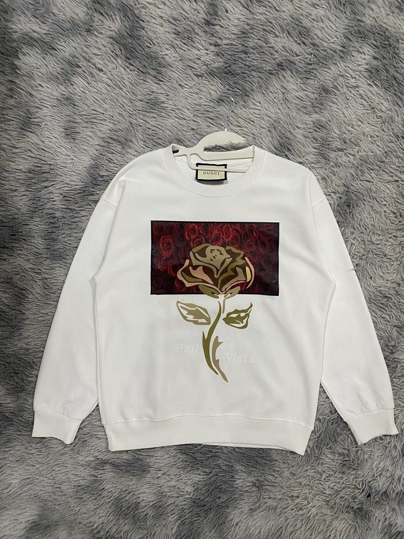 Gucci Sweater (Category: Coats, Jackets and Outerwear) located in Manila. Submitted by kurtmnla (Listing ID 1466305544, Image 1). Description: Gucci Sweater -Size M FIT / Unisex -Condition 9.5/10 -Dimes 20x25 -issue Minimal Dirt Quezon city.