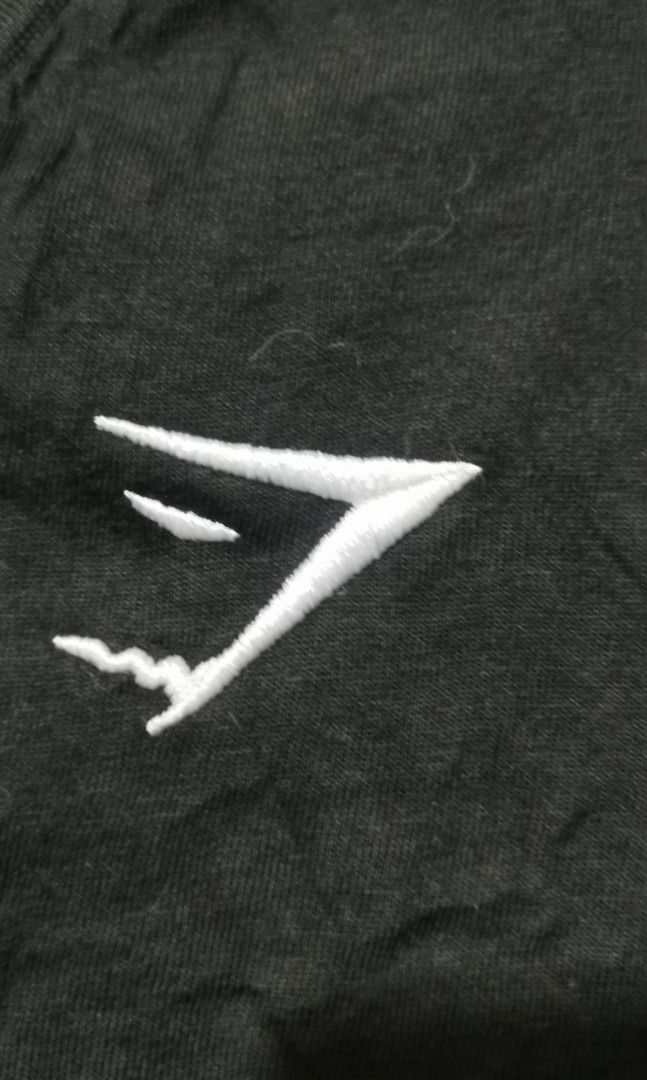 Gymshark crest long sleeves (Category: Coats, Jackets and Outerwear) located in San Jose. Submitted by thrift_ni_sir (Listing ID 1466158982, Image 2). Description: Excellent condition, need wash Embroidered logo at the front MOD j&t Add shipping fee MOP gcash.