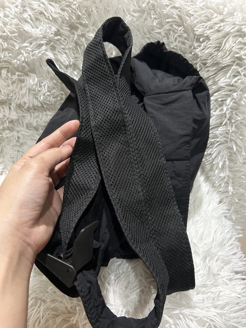 Gym/Travel Bag (Category: Sling Bags) located in Pasig City. Submitted by minminreyn (Listing ID 1466270159, Image 3). Description: Pa lulu🍋 ang tela Gym or travel bag Unbranded No issue Jnt or Cavite.