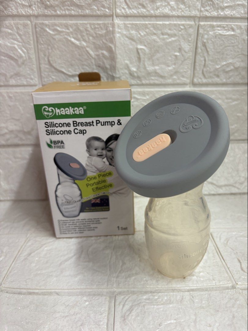 Haaakaa Breast pump (Category: Breastfeeding & Bottle Feeding) located in Manila. Submitted by thekidshop (Listing ID 1466265397, Image 1). Description: .