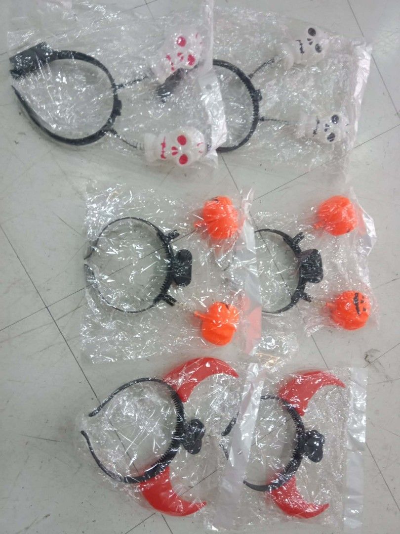Halloween Headband Assorted Skulls Pumpkins Devils Horns (Category: Hair Accessories) located in Manila. Submitted by zdmal (Listing ID 1466254650, Image 1). Description: - Set of 6 assorted Halloween headbands - Features spooky skull, pumpkin, and devil horn designs - Comfortable black plastic bands with secure decorations - Individually packed in clear plastic - Perfect for parties, trick-or-treating, and costume events - Grab the whole bundle 