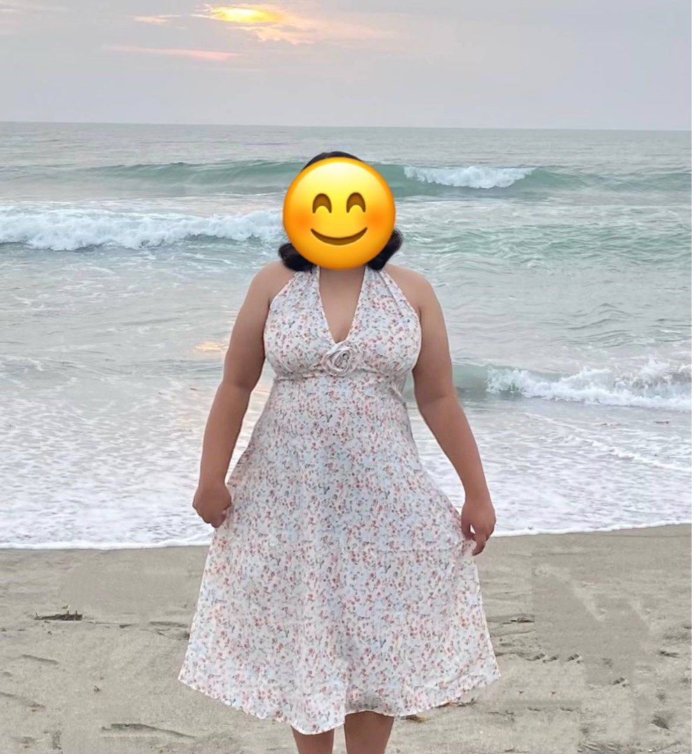 Halter Dress Plus Size (Category: Dresses) located in Manila. Submitted by hallooo.b (Listing ID 1466241833, Image 3). Description: Bust: 38 inch Waist: 44 inch Stretchy material.