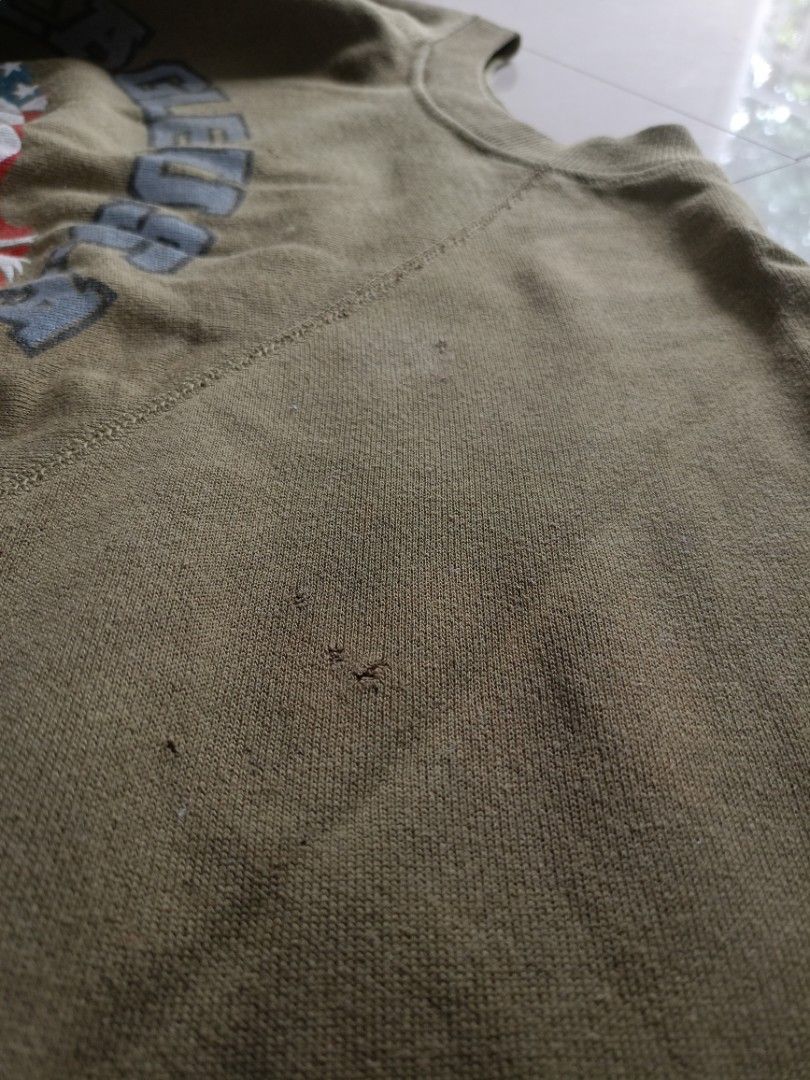 HANES EAGLE U.S.A. Long sleeve (Category: Activewear) located in Nagcarlan. Submitted by retirorene36960 (Listing ID 1466291716, Image 2). Description: THIS ITEM IS FROM THRIFT PAYMENT FIRST PO TAYO UNLI VC NO COD PAYMENT G CASH LOCATION NAGCARLAN LAGUNA.