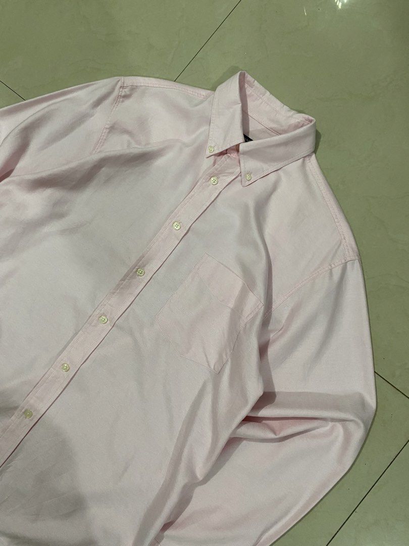 HANGTEN BABY PINK BUTTON DOWN LONG SLEEVE (Category: Formal Shirts) located in Talisay. Submitted by hustlethrift_2600 (Listing ID 1466209721, Image 2). Description: HANGTEN BABY PINK BUTTON DOWN LONG SLEEVE M ON TAG BEST FIT XL 23 W 29 FRONT L 31 BACK l EXCELLENT CONDITION (LIKE NEW) 9.9/10 COLOR RATE NO ISSUE - 649 🏷️.
