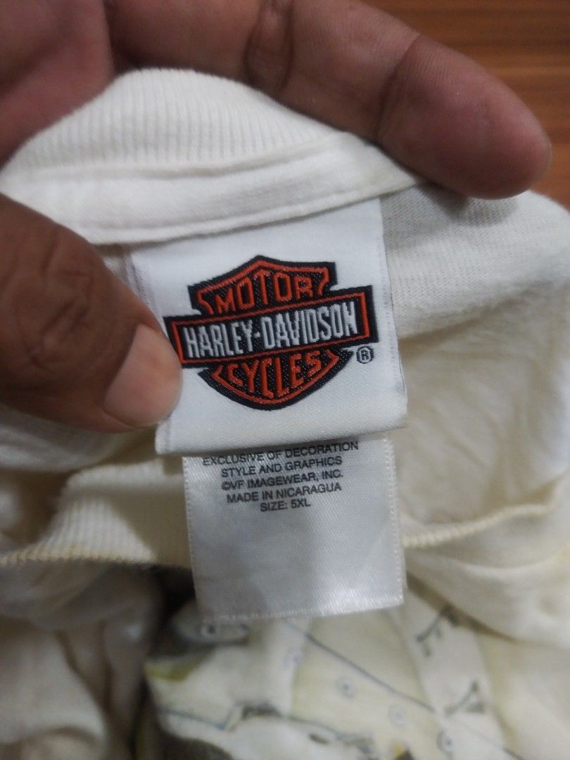 Harley Davidson longsleeve (Category: Activewear) located in Manila. Submitted by historicthrift (Listing ID 1466180402, Image 2). Description: Size 5XL 35X35 Issue may mga butas sa kilikili.
