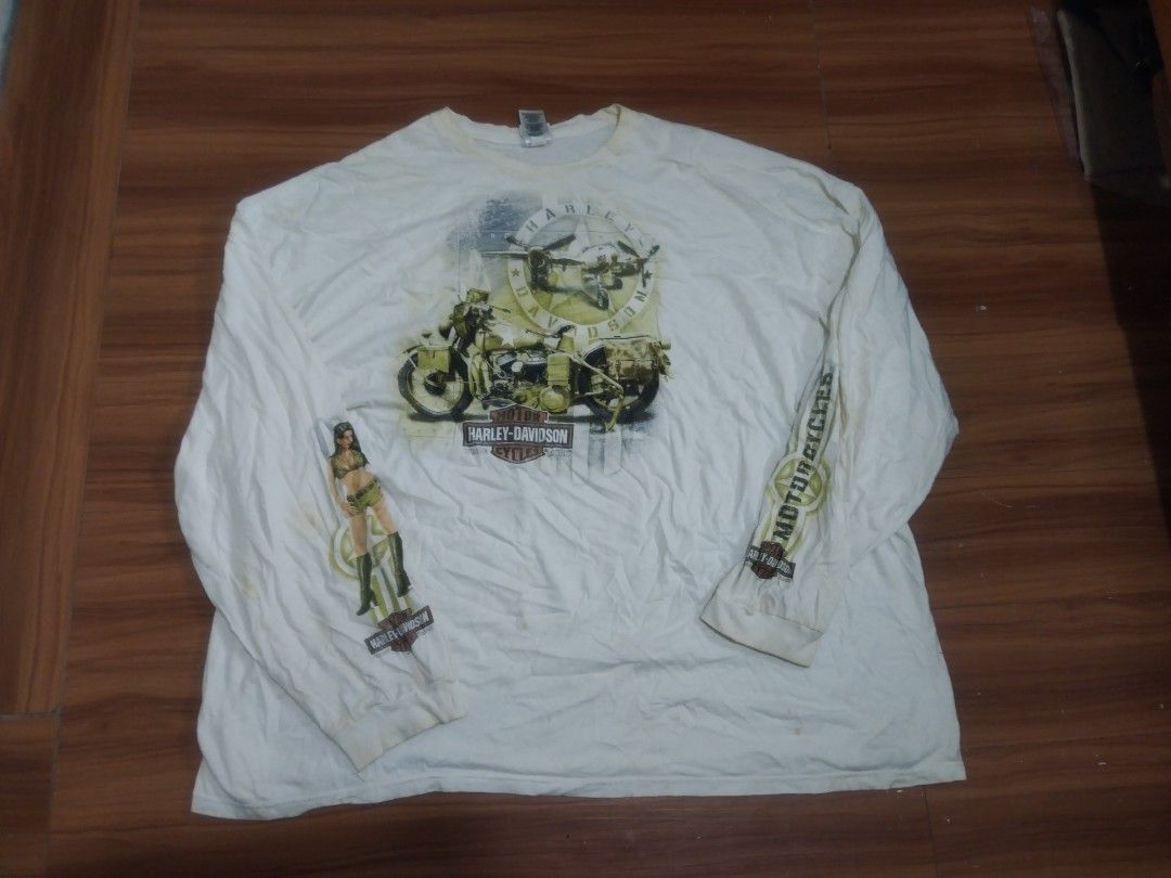 Harley Davidson longsleeve (Category: Activewear) located in Manila. Submitted by historicthrift (Listing ID 1466180402, Image 1). Description: Size 5XL 35X35 Issue may mga butas sa kilikili.