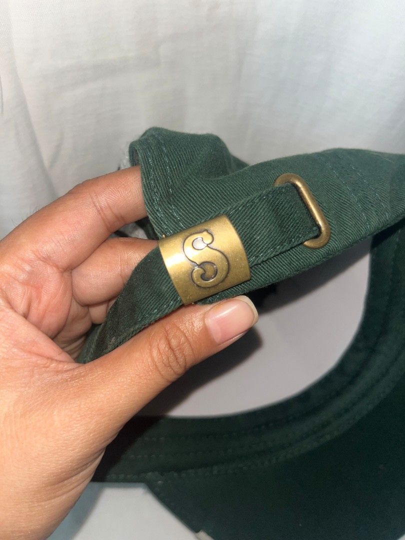 Harry Potter Slytherin House Baseball Cap (Category: Character Goods) located in Silay City. Submitted by rje16 (Listing ID 1466289680, Image 3). Description: Harry Potter Slytherin House Baseball Cap 🐍💚 🇯🇵 Bought in Japan Seldom used / Very good condition Authentic Harry Potter merchandise Price: ₱1,500 RFS: Seldom used.