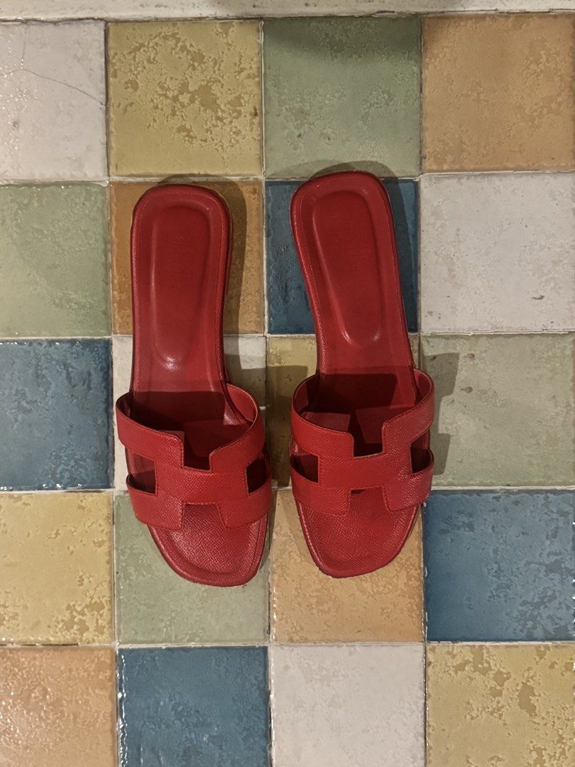 Hermes Hot Pink Flats (Category: Flats & Sandals) located in Manila. Submitted by namiskyumi (Listing ID 1466303000, Image 2). Description: - size 39/40.
