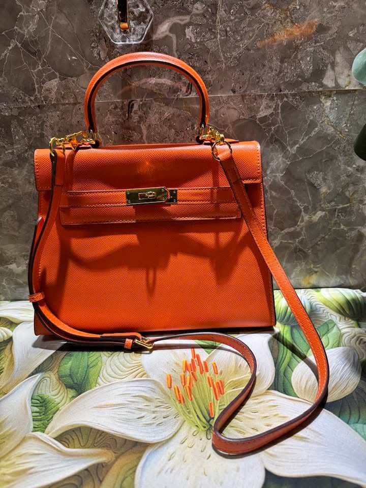 Hermes Lindy (Category: Luxury Bags & Wallets) located in Manila. Submitted by vilmabrandedukaybags (Listing ID 1466304911, Image 3). Description: Hermes Lindy... like new condition coded,, super ganda,,, apaka mura PA ❤.