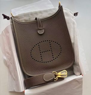 （分類：）位於 。 由 ogluxury 提交（商品編號 1466297145，圖片 1）。簡介： 。