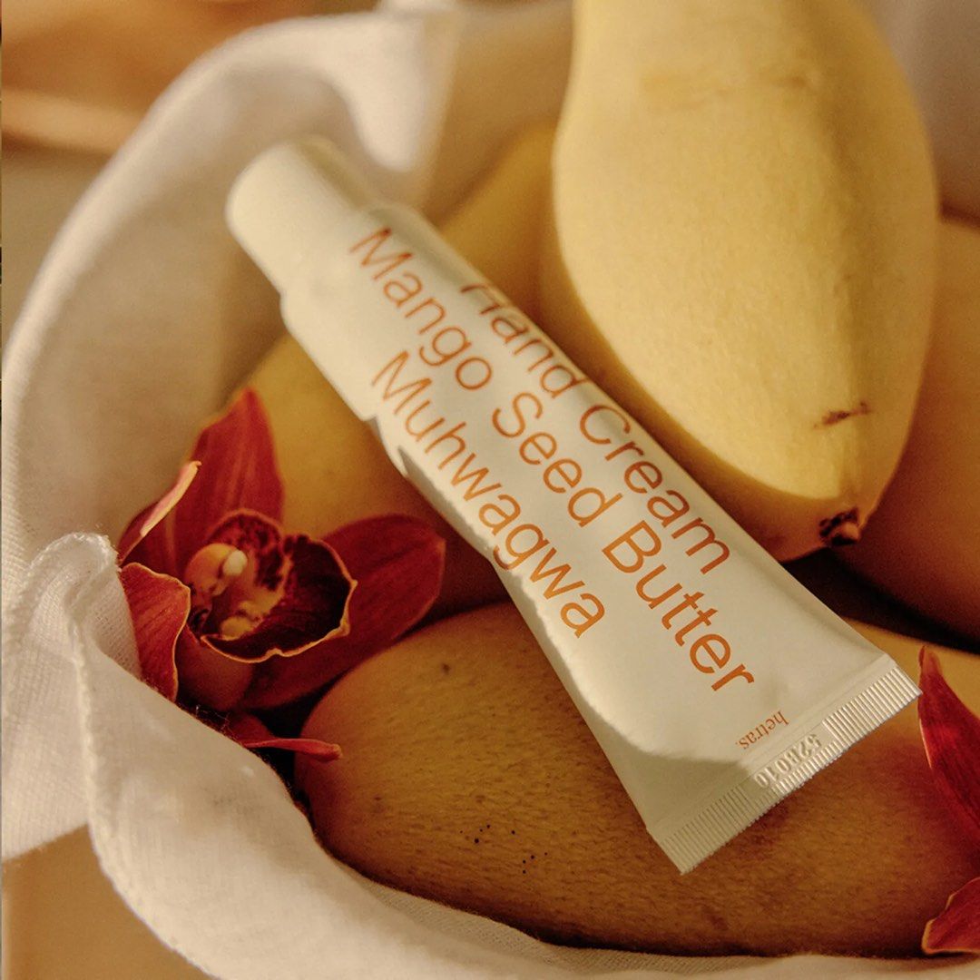 Hetras mango seed butter hand cream (Category: Hands & Nails) located in Manila. Submitted by shopmybabies (Listing ID 1466312590, Image 2). Description: Still sealed. Rfs: decluttering.