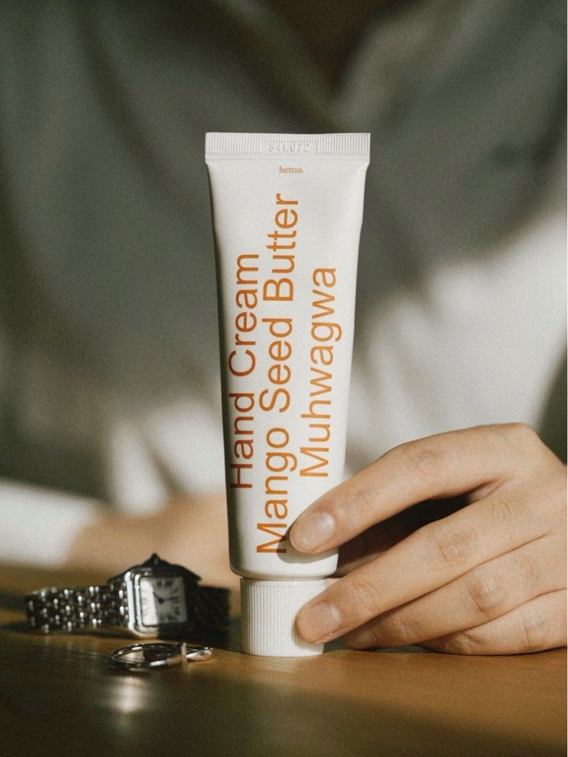 Hetras mango seed butter hand cream (Category: Hands & Nails) located in Manila. Submitted by shopmybabies (Listing ID 1466312590, Image 1). Description: Still sealed. Rfs: decluttering.