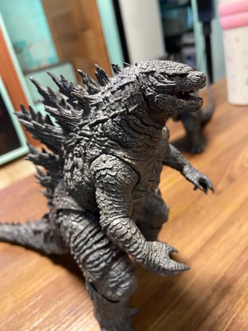 Hiya Toys Godzilla Pre Evolve (Category: Vintage Collectibles) located in Manila. Submitted by baloycollections2023 (Listing ID 1466258092, Image 2). Description: Loose No Box no issues tight joints as is.
