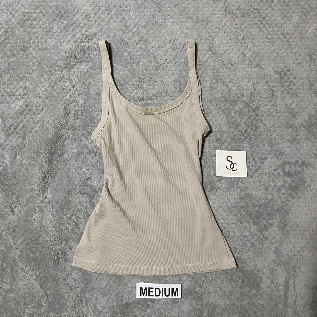 H&M basic top (Category: Sleeveless) located in Ajuy. Submitted by savvyclassics (Listing ID 1466310526, Image 1). Description: .