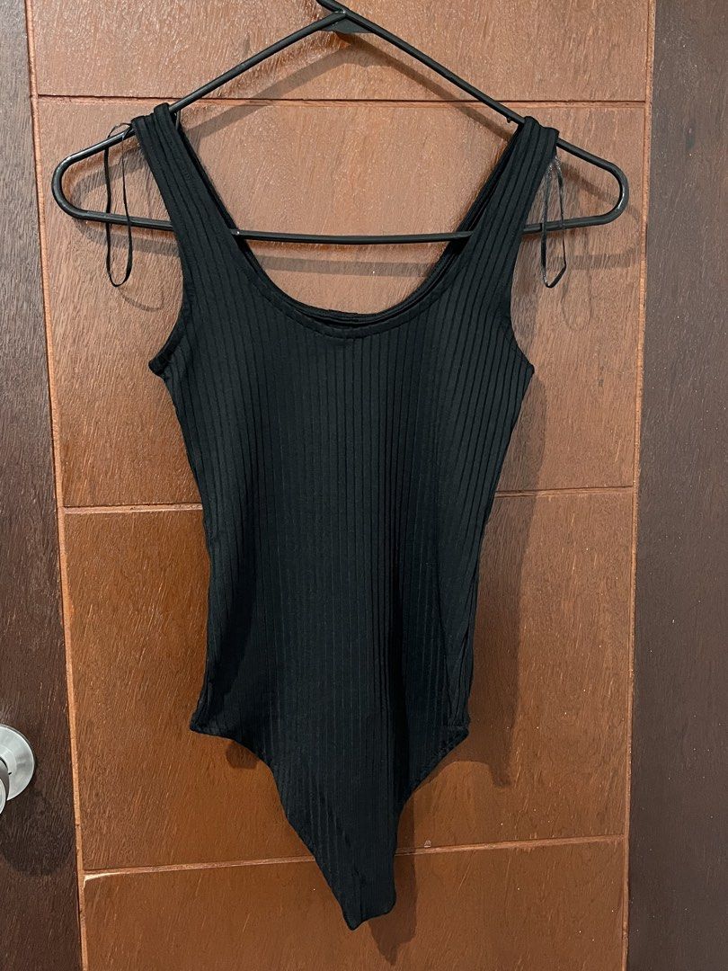 H&M Bodysuit (black) (Category: Sleeveless) located in Quezon City. Submitted by juliannecoleen (Listing ID 1466283429, Image 2). Description: .