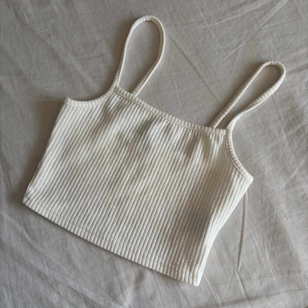 H&M Cream Crop Tank Top (Category: Sleeveless) located in Binan City. Submitted by myprelovedhaul (Listing ID 1466198433, Image 1). Description: - fits xs to small! - no when worn photos! - last price posted! - please message only if sure buyer! - limited replies only. - Available unless mark as sold. - Ship via j&t or lalamove for same day. -Mode of payment: Gcash 📍Biñan Laguna .