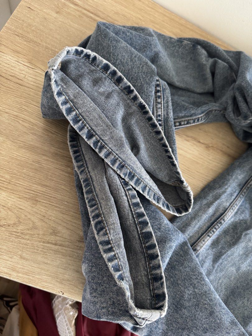 H&M Jeans (Category: Jeans) located in Manila. Submitted by celine3103 (Listing ID 1466208989, Image 3). Description: .