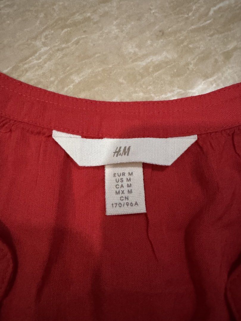 H&M Red Blouse (Category: Blouses) located in Tuguegarao City. Submitted by ginnievillacorte (Listing ID 1466257094, Image 2). Description: Size medium on tag but best fits large Please refer to the pictures for the measurements.