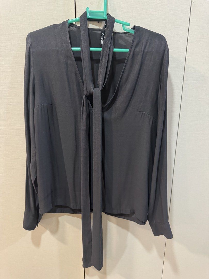 H&M sheer long sleeves office top (medium) (Category: Longsleeves) located in Quezon City. Submitted by declutter_cts (Listing ID 1466287319, Image 1). Description: .