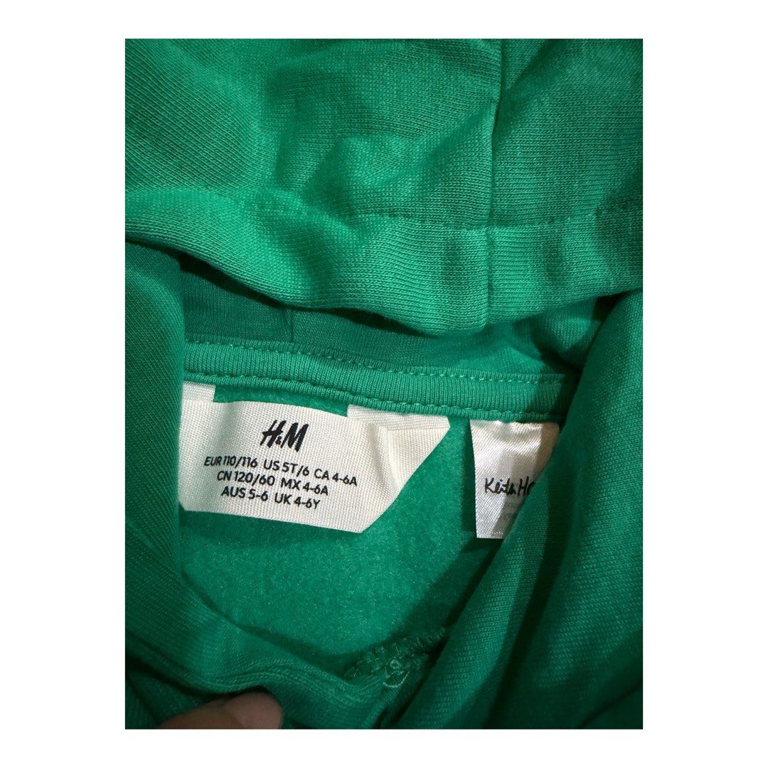 H&M x Keith Haring jacket (Category: Babies & Kids Fashion) located in Lipa City. Submitted by lifestyled (Listing ID 1466270748, Image 3). Description: H&M x Keith Haring jacket Size 4-6 Aa- 14.5” L- 17” Color rate 9/10 💯 Authentic.