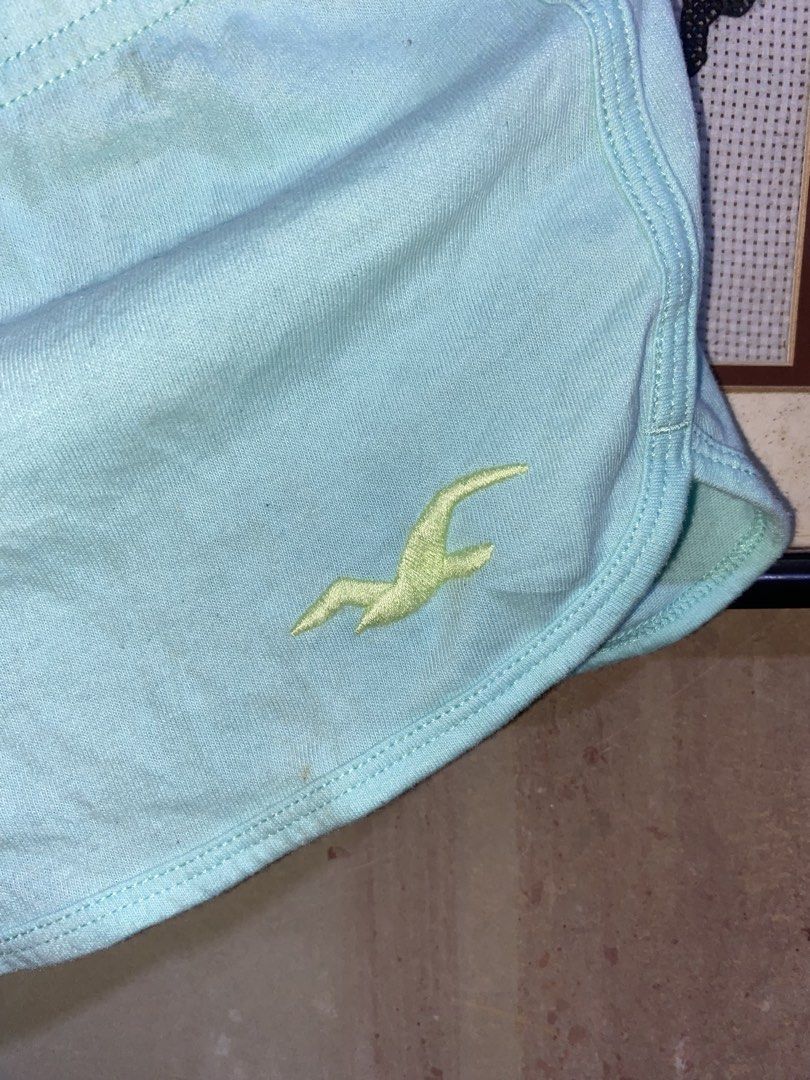 Hollister Short (Category: Other Bottoms) located in Alburquerque. Submitted by yengjayme (Listing ID 1466249221, Image 3). Description: Issue on last pic stain on lace Direct message me po .