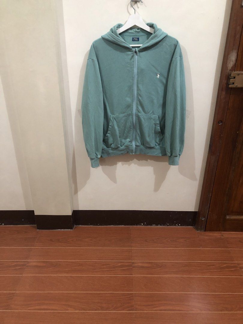 Hoodie Jacket (Category: Coats, Jackets and Outerwear) located in Oas. Submitted by alithrifthunter (Listing ID 1466225535, Image 2). Description: .