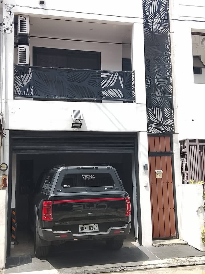 (Category: ) located in . Submitted by rocelleg (Listing ID 1466294666, Image 1). Description: .