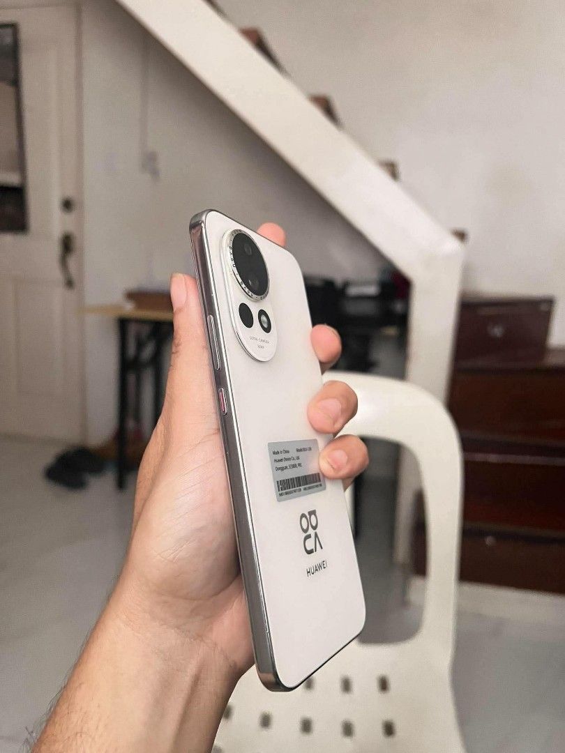 Huawei Nova 13 (Category: Huawei) located in Manila. Submitted by bungkarap (Listing ID 1466229898, Image 1). Description: Sale or swap my Huawei nova 13 256 Good condi, no issue at all makinis pa. Good for gaming 11k nego wag lang barat. Not for Buy n sell..