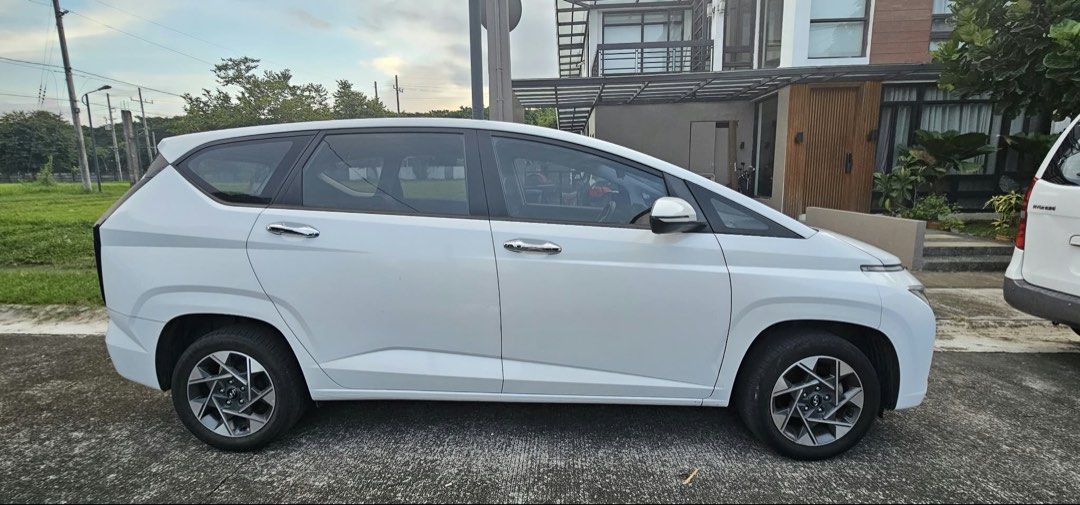 Hyundai Stargazer Stargazer Auto (Category: Used Cars) located in Paranaque City. Submitted by cathybe (Listing ID 1466253157, Image 3). Description: Very well maintained. Dashboard, infotainment and driver’s visor still has plastic covering. Casa maintained .