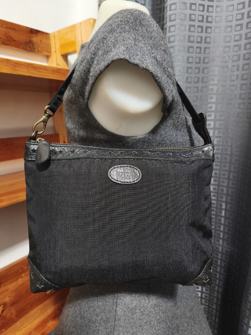 IBIZA crossbody bag (Category: Shoulder Bags) located in Baguio. Submitted by queenlyne_vintage_rare_finds (Listing ID 1466266346, Image 2). Description: .