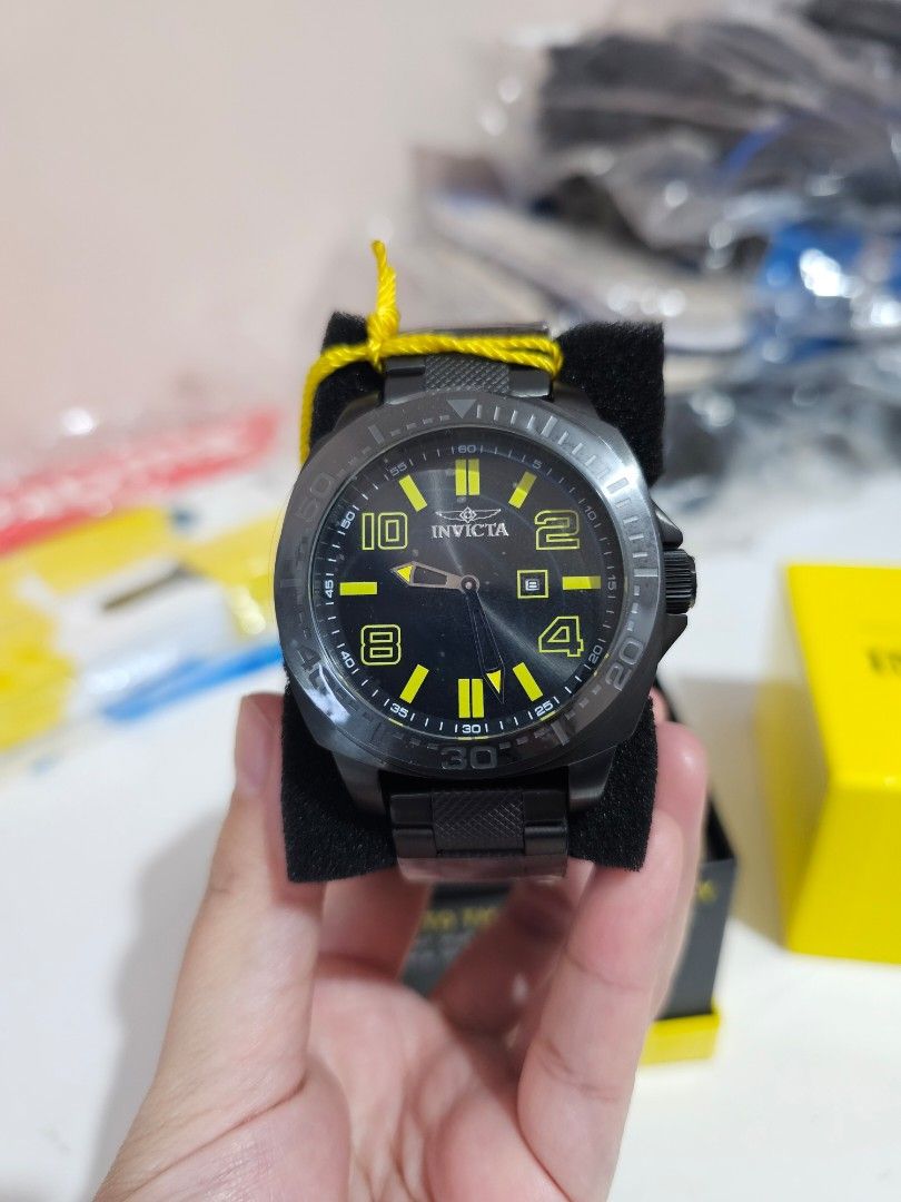 INVICTA Men's Watch - Speedway 46888 (Category: Men's Watches) located in Quezon City. Submitted by senyoramaria2 (Listing ID 1466242601, Image 1). Description: INVICTA Men's Watch Speedway 46888 46mm *Two-hand watch movement (hours and minutes only) #USpasabuy.