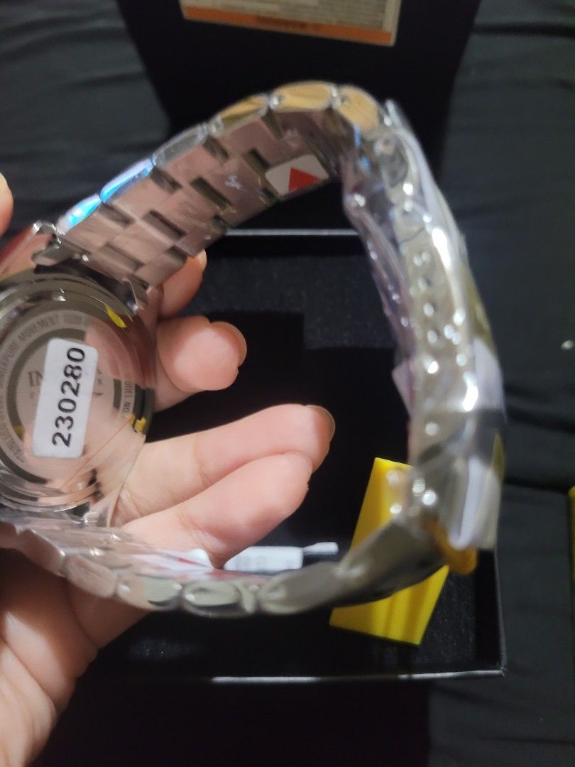 Invicta Prodiver Mens Watch (Category: Men's Watches) located in San Pablo. Submitted by brandedandmore (Listing ID 1466262651, Image 3). Description: Brandnew Invicta pro diver mens watch 44 mm. 100 meters water resistant. Singapore movement..