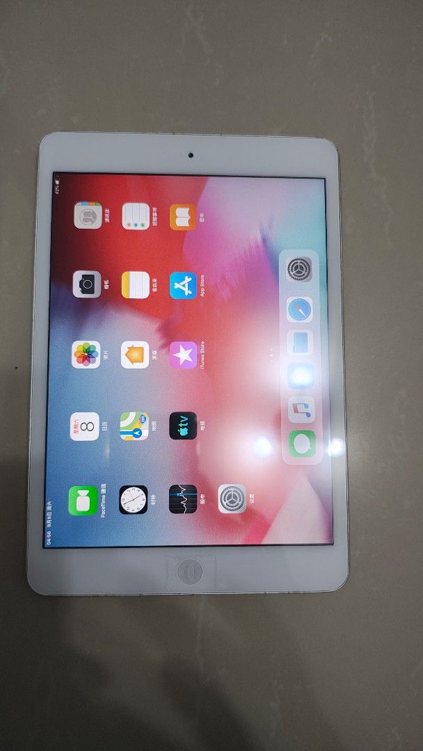 Ipad mini2 （分類：平板電腦 - iPad）位於 Hong Kong。 由 aa3410bb 提交（商品編號 1466307605，圖片 2）。簡介： ipad mini2 32G，有id 鎖 當零件賣，不退不換 。