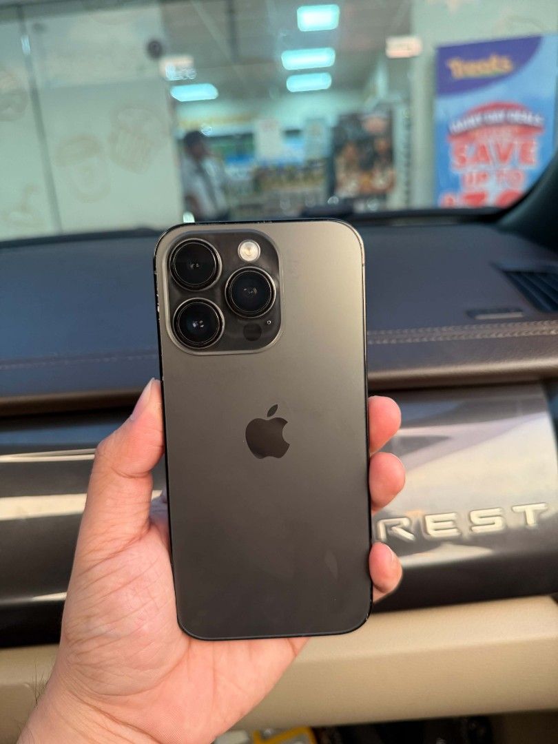 iPhone 14 Pro 512gb Factory Unlocked (Category: iPhone 14 Series) located in Manila. Submitted by hello202626 (Listing ID 1466176846, Image 1). Description: issue face id, Bigla nalang nawala all parts orig history of repair asa photo useable all working properly makinis pa unit and case only.