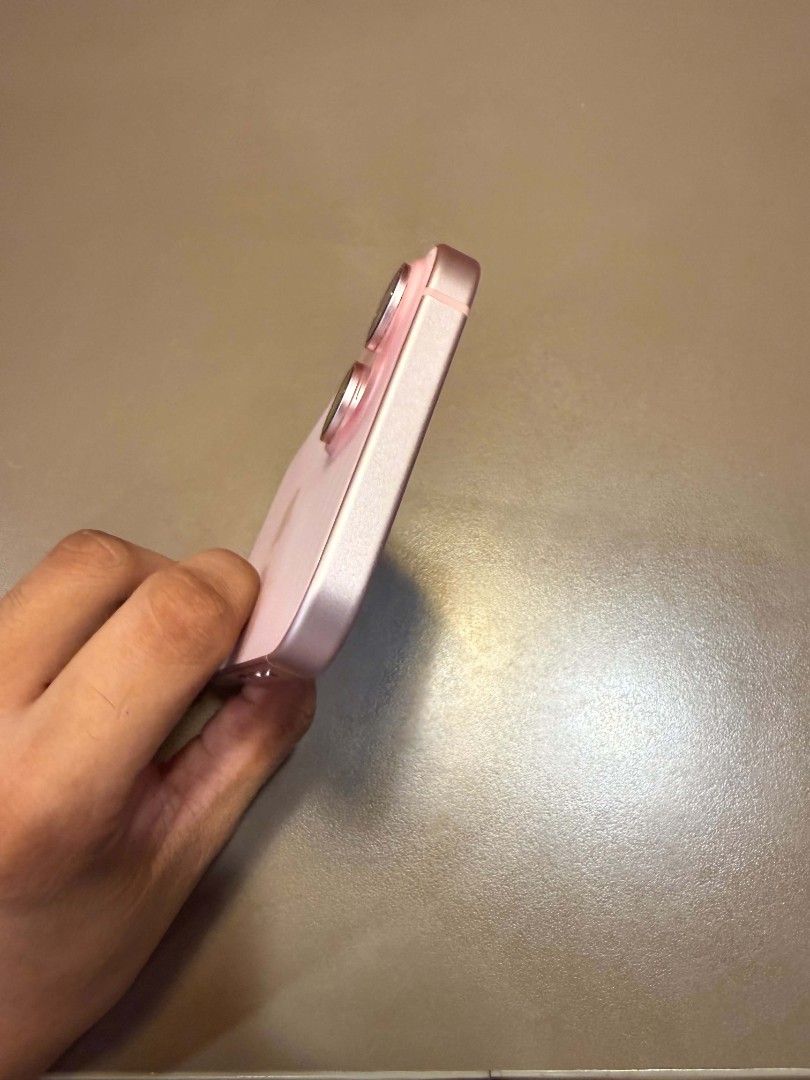 iPhone 15 128GB Pink (85%BH) NTC (Category: iPhone 15 Series) located in Quezon City. Submitted by ibargaintolive (Listing ID 1466206787, Image 3). Description: CAN DO MEETUPS/LBC/GRAB/LALAMOVE 👋 With 1-Week Personal Warranty. I offer a 1-Week Money-Back Guarantee if you experience any unexpected issues. Swapping Price is higher than Selling Price. FIXED PRICE!!! Details: 💰 Price: Php 24,000 (Fixed Price) 📲 Model: iPhone 15 128GB 🎨 Color: Pin