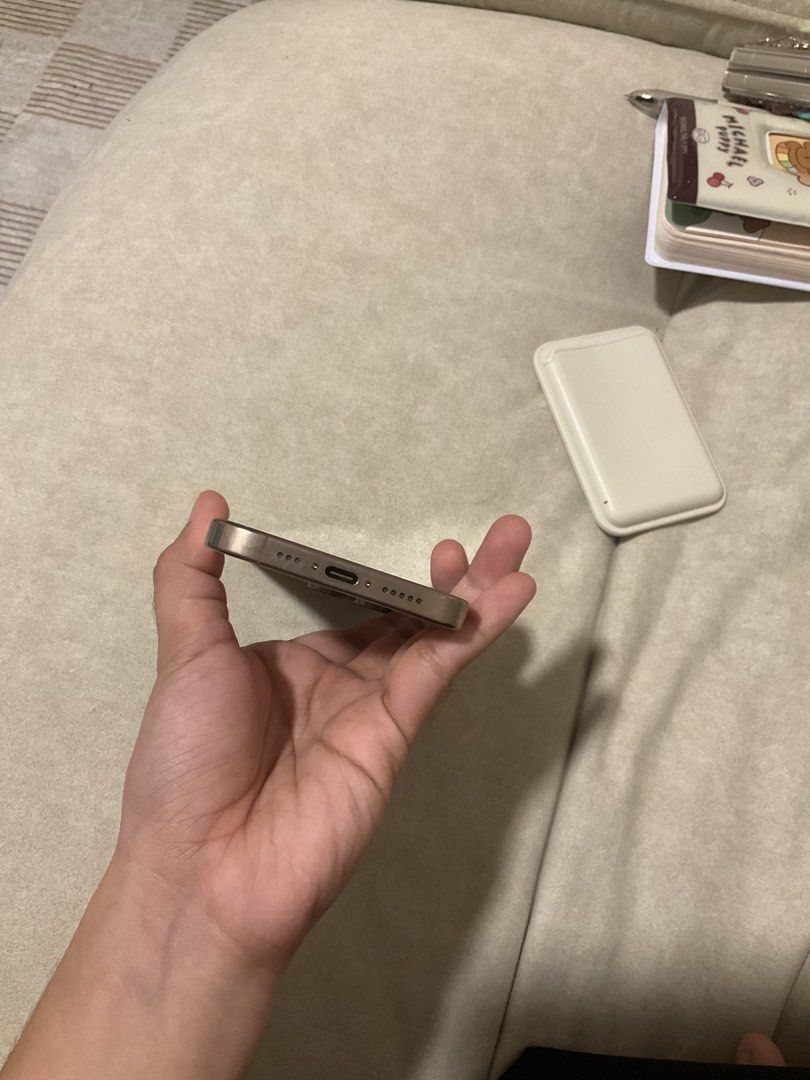 Iphone 16 Pro 128GB Desert Titanium (Category: iPhone 16 Series) located in Marikina City. Submitted by si.huli (Listing ID 1466259349, Image 2). Description: Factory Unlocked No issue or dents 88% Battery Health With box No type charger included .
