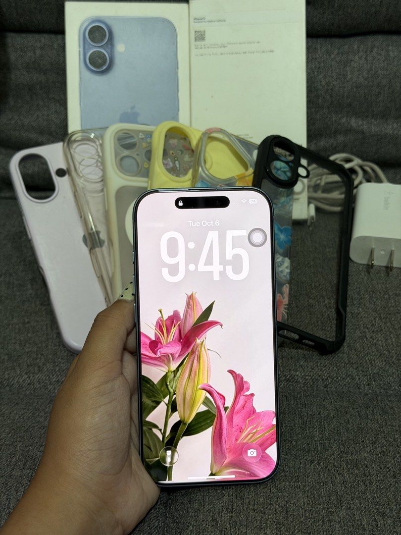 iPhone 17 256GB — Mist Blue (Category: iPhone 17 Series) located in Bulacan. Submitted by thriftthriveph (Listing ID 1466167345, Image 2). Description: iPhone 17 256GB — Mist Blue 90% battery health ₱43,000 Under warranty: 11/18/26 Makinis & well-maintained Personal phone Complete with original box & charger No issues, ready to use 💙 PM for inquiries!.