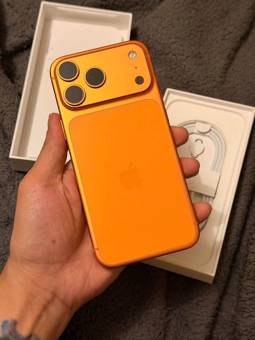 iPhone 17 promax (Category: iPhone 17 Series) located in Manila. Submitted by gumtrolli97915 (Listing ID 1466238761, Image 2). Description: SELLING my iPhone 17 Pro Max 256gb Cosmic Orange | Open Line | 100% Smooth | No Dents | Battery Health 100% | Lady owned Never pinaayos or napalitan ng parts, dahil Brand New ngani Complete with Box, Original included Cable, box same IMEI for P68k O cycle count, NOT Activated RFS: nagpalit na po ng L.