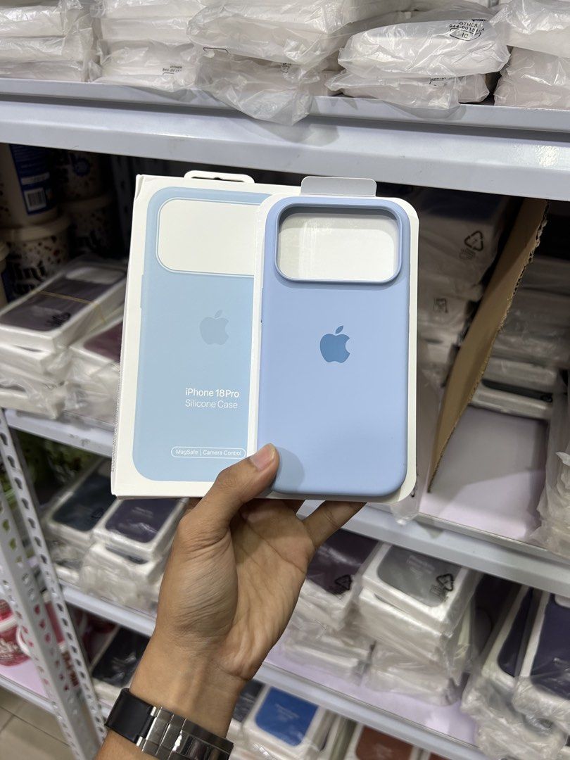 IPHONE 18 PRO SILICONE CASE (Category: Cases & Sleeves) located in Manila. Submitted by rjayshop_star (Listing ID 1466194962, Image 1). Description: Available Onhand Cod and Non Cod Deliver Via Lalamove.