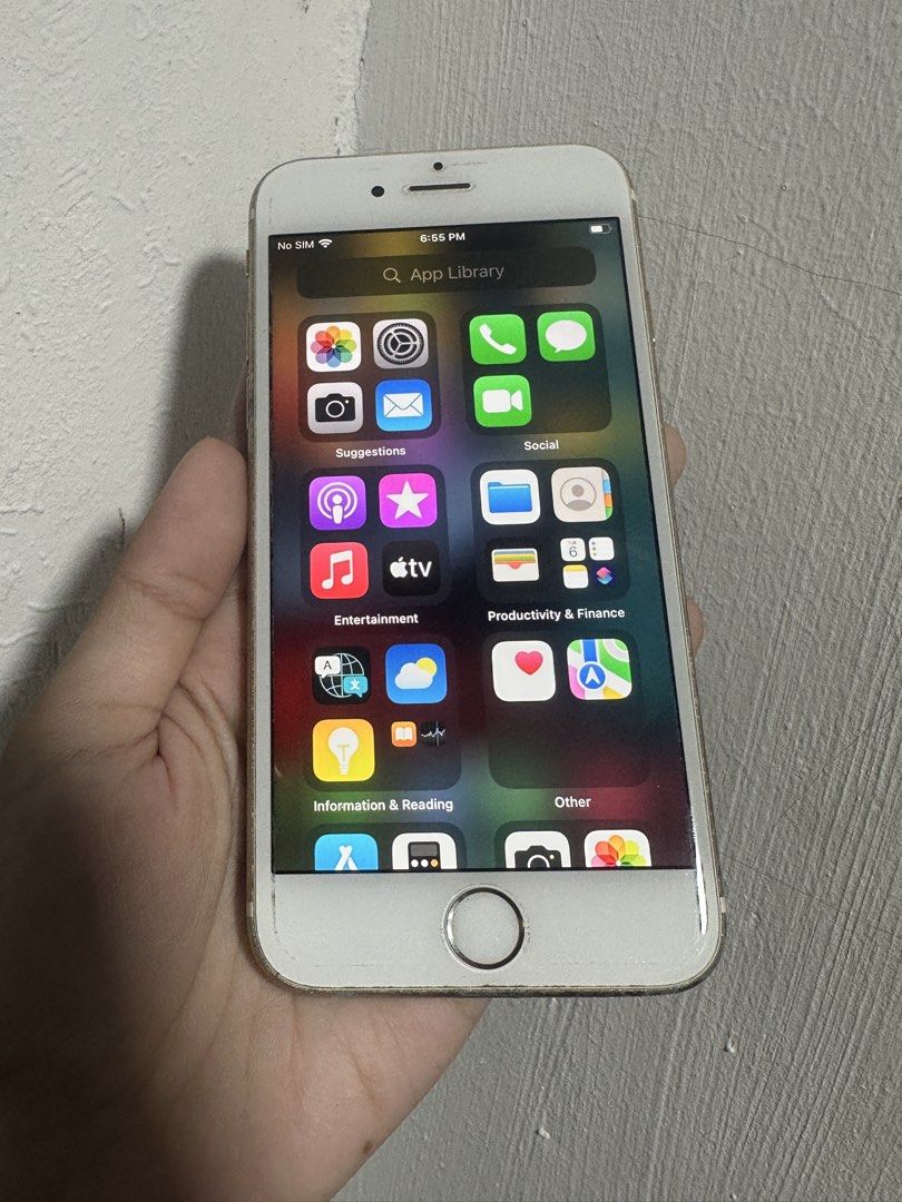 iPhone 6s 64GB Rose Gold (All Original / Smooth Screen) (Category: iPhone 6 Series) located in Santa Rosa. Submitted by katheque.vivre (Listing ID 1466265490, Image 1). Description: HIGHLIGHTS & SPECS: • Pristine Display: 100% smooth original screen, crisp touch & display (no cracks / no LCD issue) • 100% Original Parts: Original Apple LCD & internal components • 64GB Storage: Large capacity, perfect for backup phone, music, photos/videos, or dig