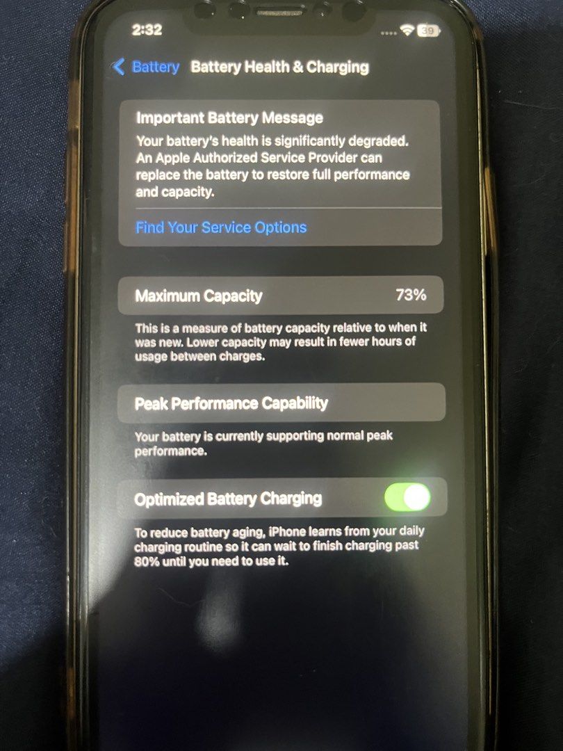 Iphone XR 128gb white (Category: iPhone X Series) located in Muntinlupa City. Submitted by youngmoon_484611 (Listing ID 1466245375, Image 3). Description: 📱 iPhone XR 128GB White — ₱6,000 Negotiable Selling my iPhone XR 128GB, White. Openline/Any sim Good to used any app Details: • 128GB Storage • Battery Health: 73% • Face ID: Not Working • LCD: Replaced — original Apple LCD • Used unit 📌 Please check all photos for: • Parts & Service History 