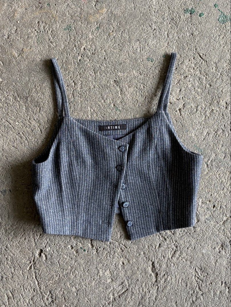 iñtime grey pinstripe vest crop top (Category: Sleeveless) located in Quezon City. Submitted by ward.drobe (Listing ID 1466202139, Image 1). Description: Size S- M.