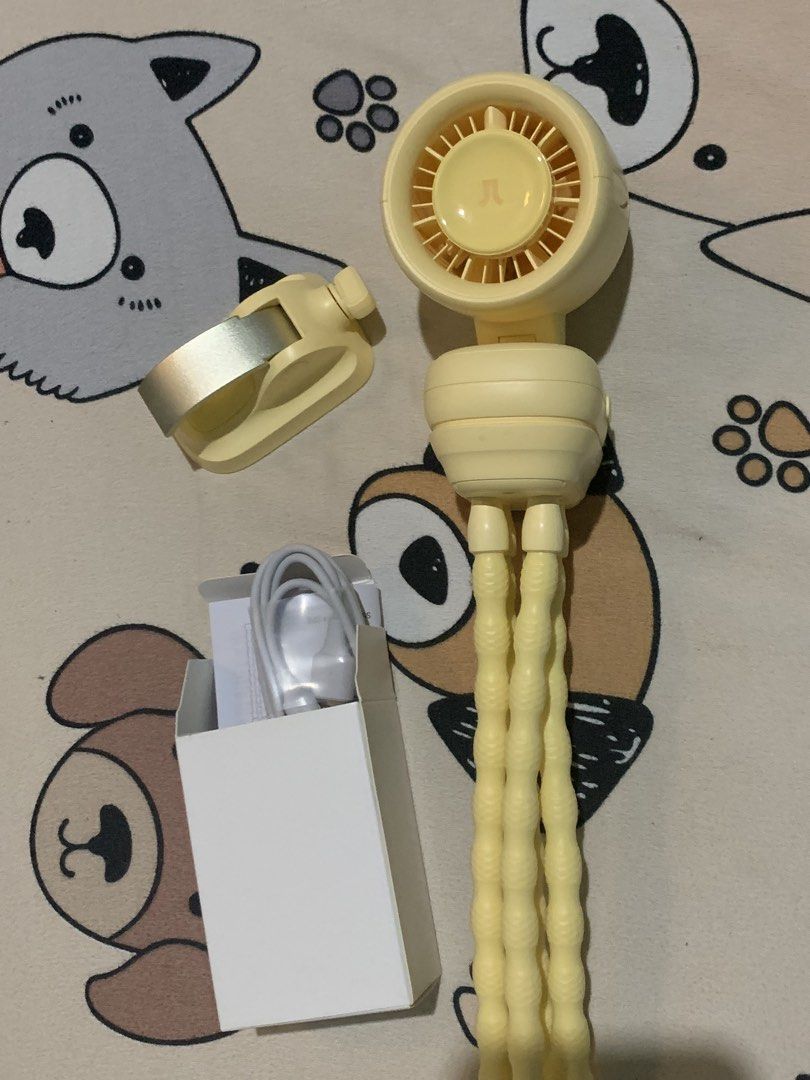 Jisulife stroller fan 4 (Category: Fans) located in Baliuag. Submitted by pamelapenaflorida2198 (Listing ID 1466200349, Image 1). Description: Used once lang. complete accessories No issue/flaws Ayaw ko sana iletgo pero need funds Bought this for 1700+ 2k+ original price.